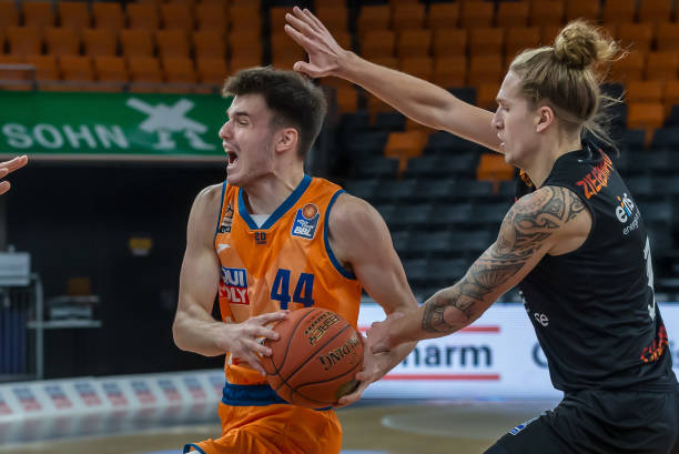 虽然并非英 虽然并非英